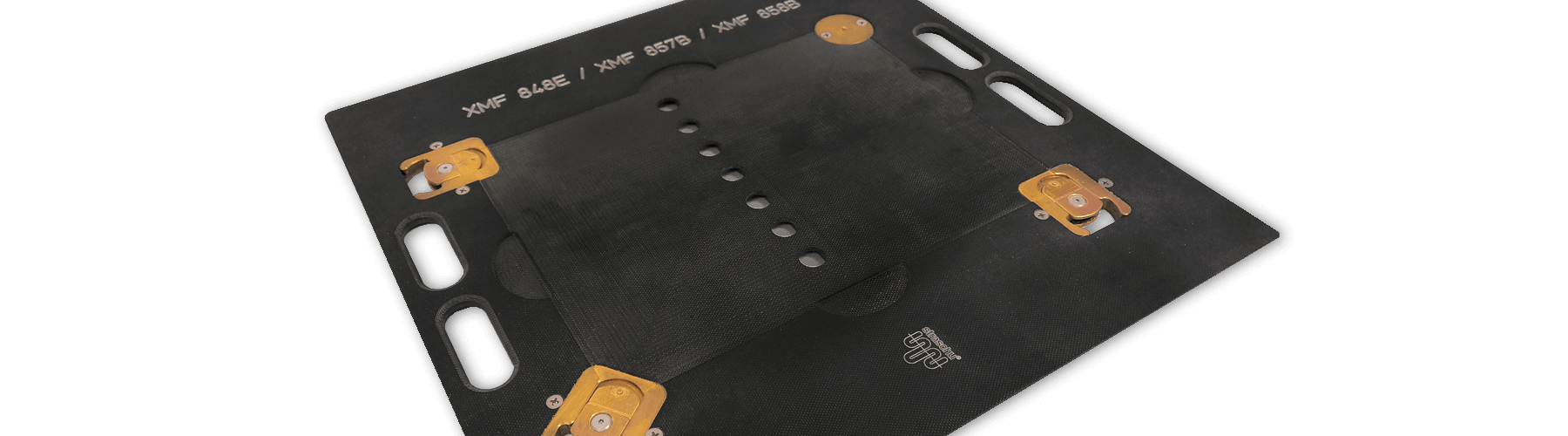 ausgestellter Warenträger mit straschu Logo